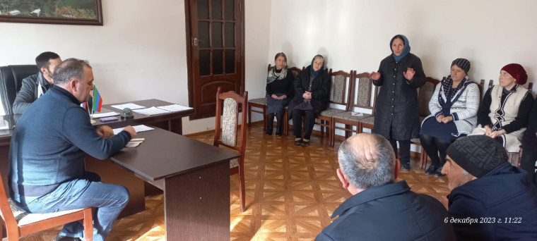 Приемов граждан провел депутат НС РД Марат Ильясов. Приемов граждан провел депутат НС РД Марат Ильясов.